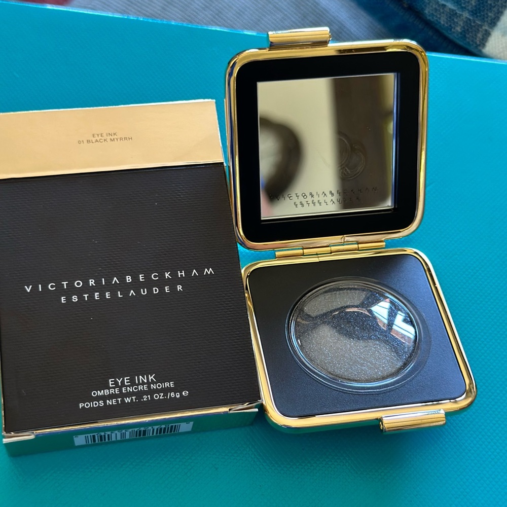 Victoria Beckham X Estée Lauder Eye Ink in Black Myrrh